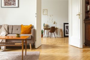 Découvrez comment poser le même parquet dans plusieurs pièces